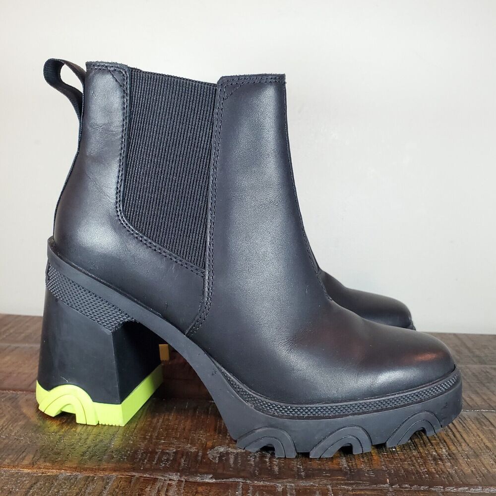 Sorel Brex Chelsea Heeled Womens Size 6.5 Waterproof Pull On Boots Black Green